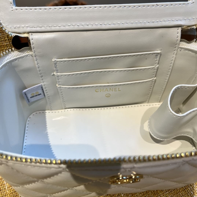 Ch**el cosmetic bags